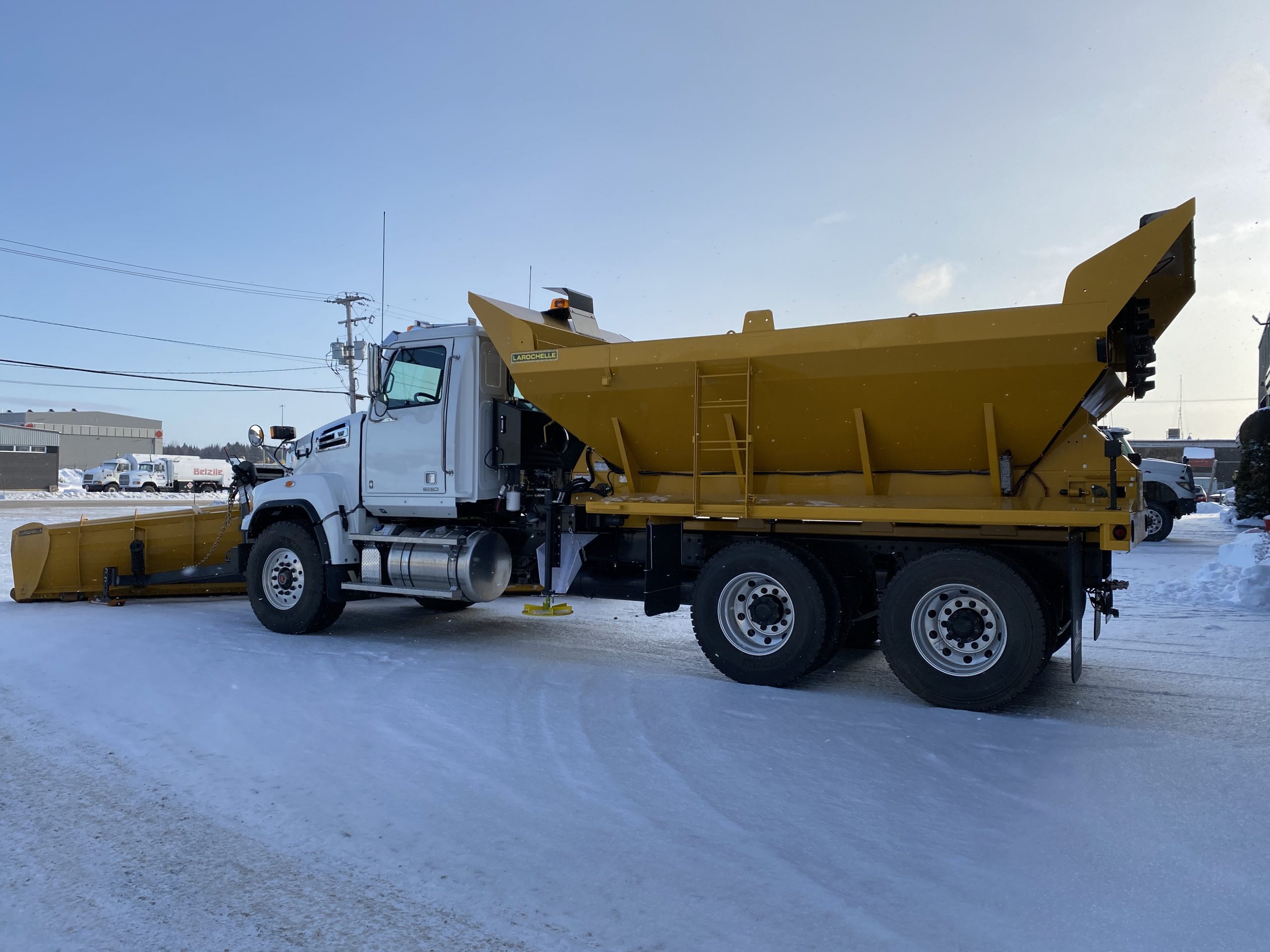 Épandeur à épées
